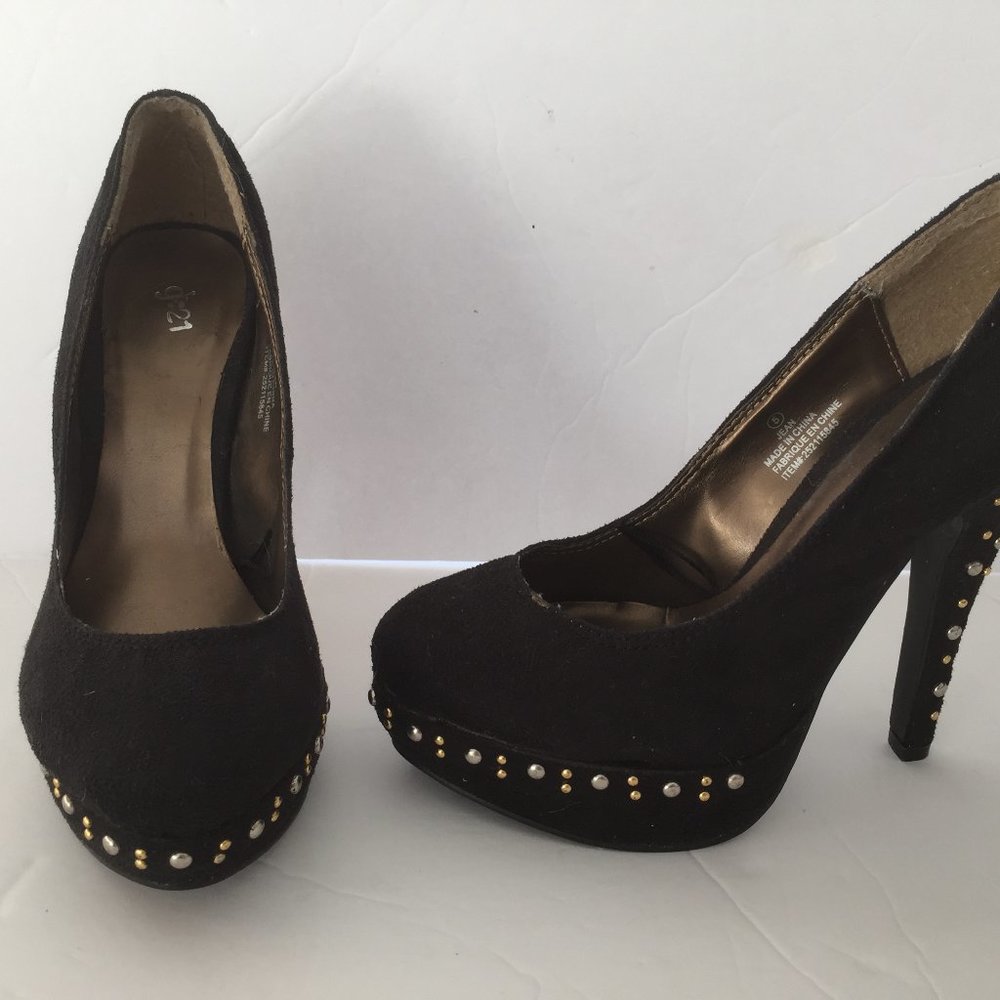 G21 SUEDE AND RHINESTONE PUMPS - Picture 1 of 4